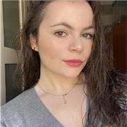 Doy clases de inglés desde el nivel más bajo hasta el equivalente al nivel C1, y clases de apoyo escolar hasta Bachillerato